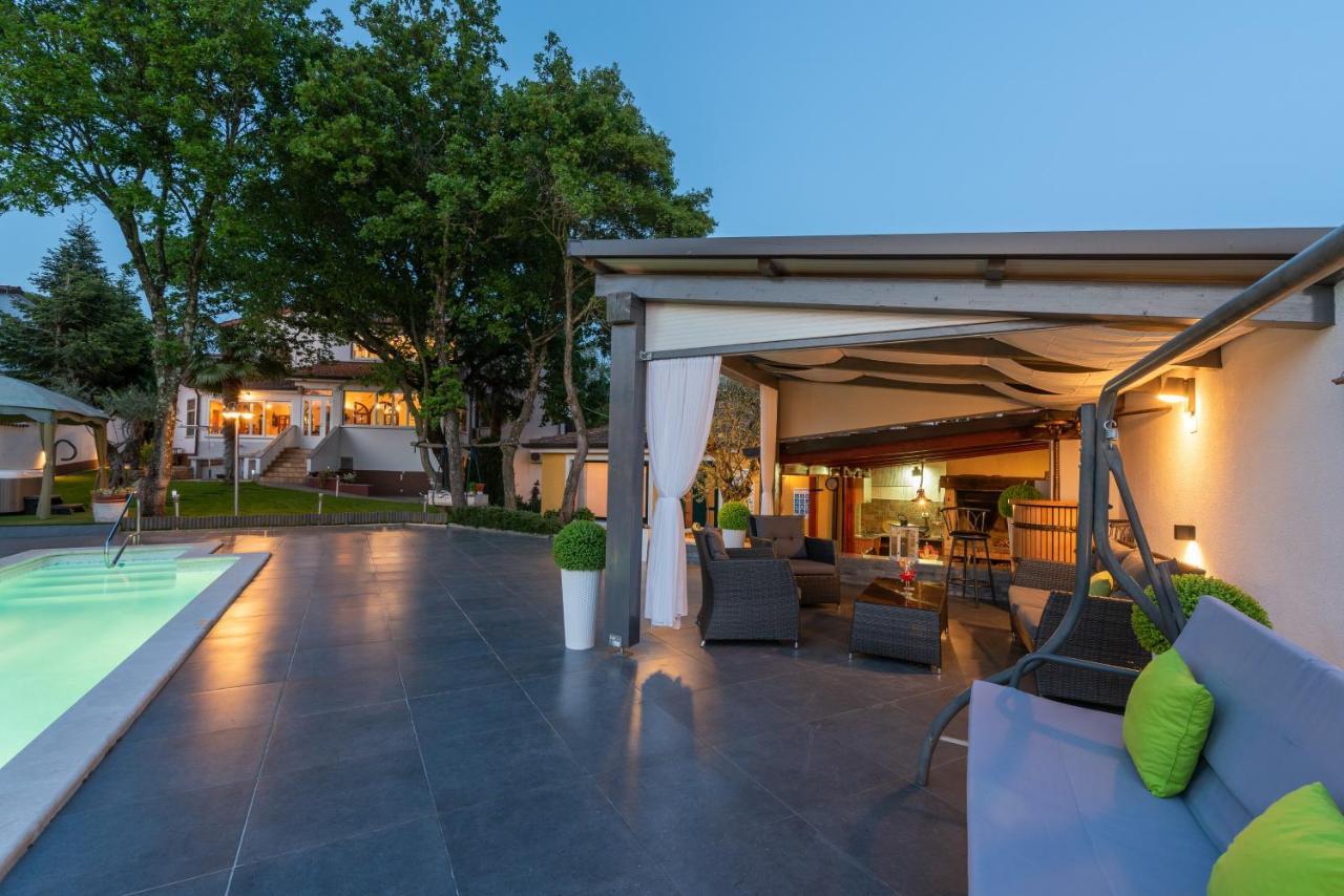 Apartment Felix Porec Bagian luar foto
