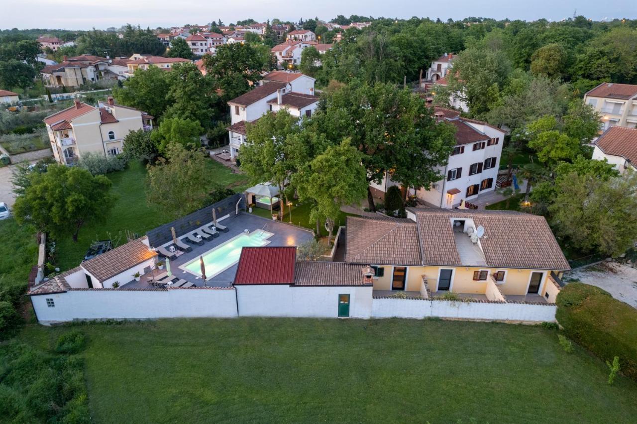 Apartment Felix Porec Bagian luar foto