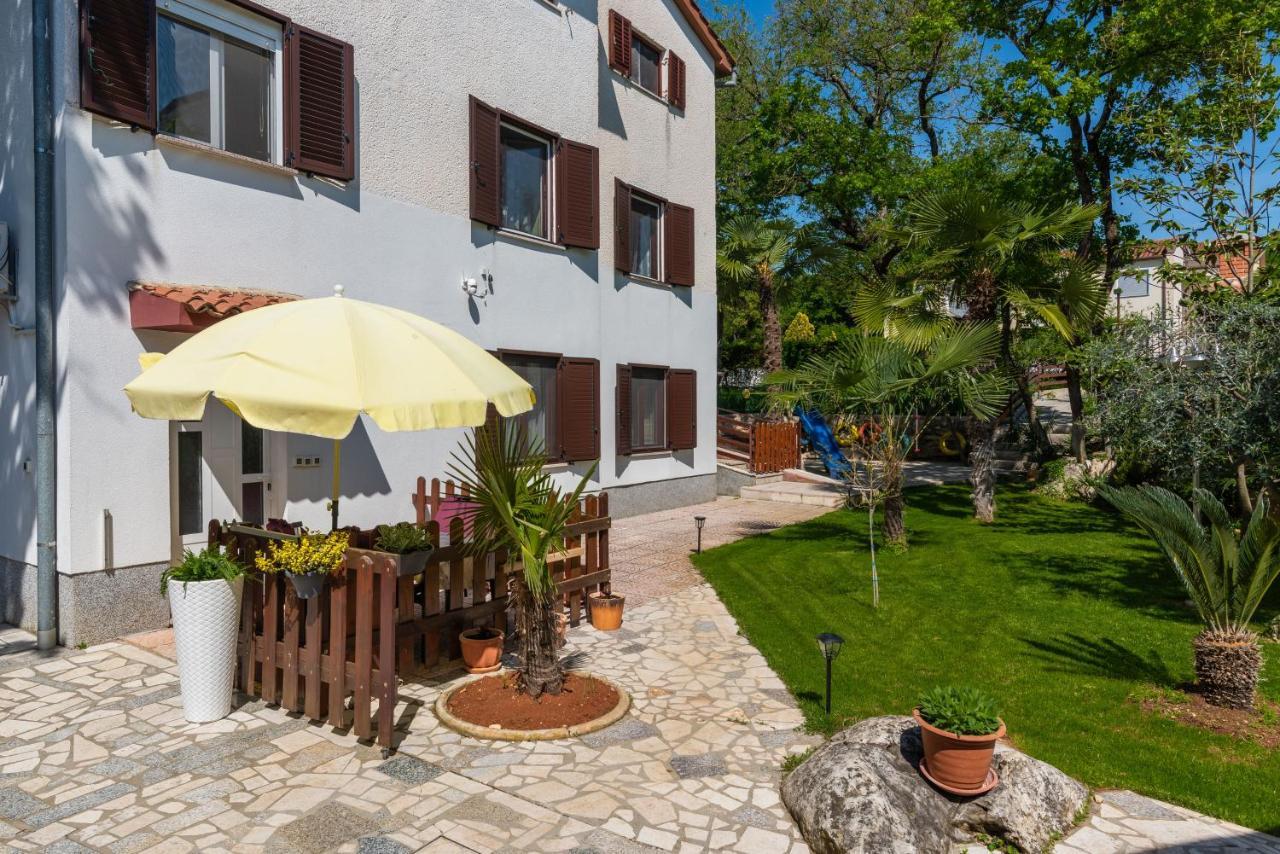 Apartment Felix Porec Bagian luar foto