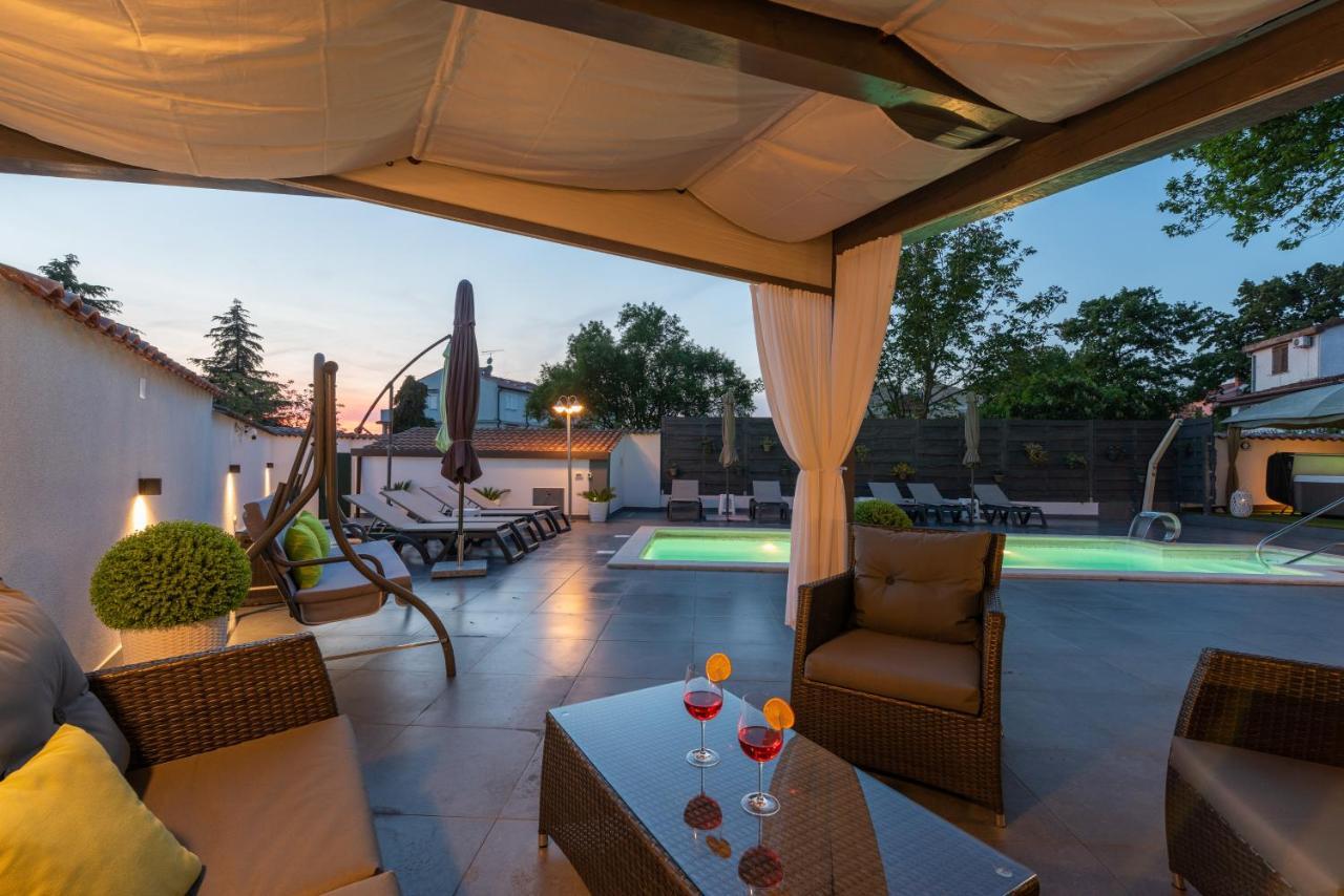 Apartment Felix Porec Bagian luar foto