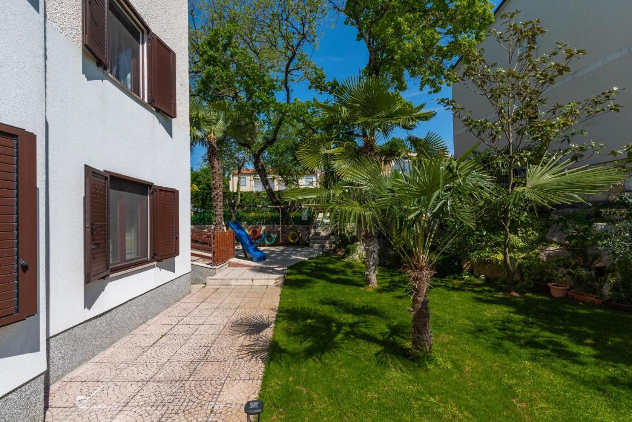 Apartment Felix Porec Bagian luar foto